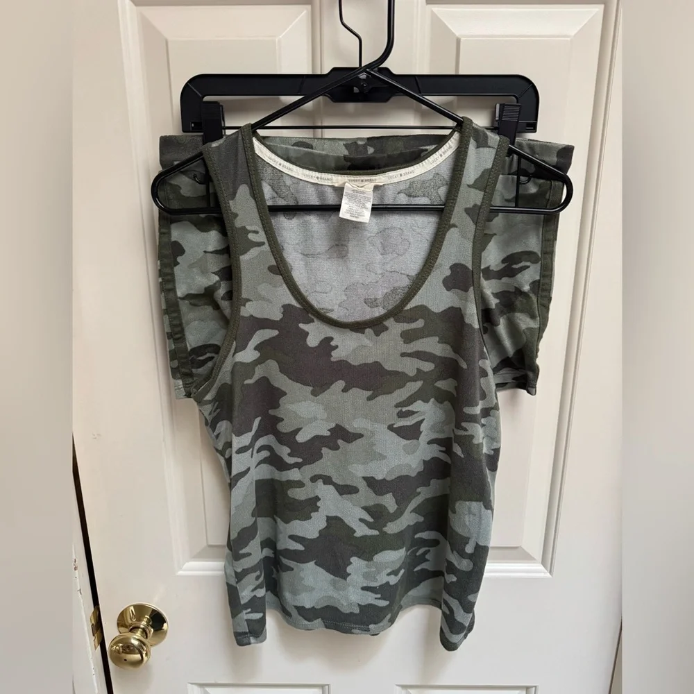 Lucky Brand 4 Piece Pajama Set - Picture 5 of 8